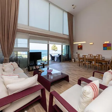 Regal With Shared Pool Near Beach In Bodrum * Golturkbuku